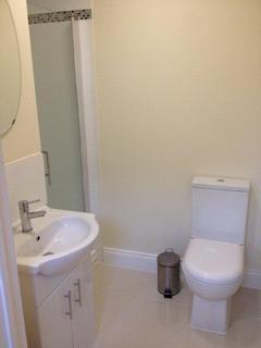 1 bedroom flat to rent, Egham Hill, Egham TW20