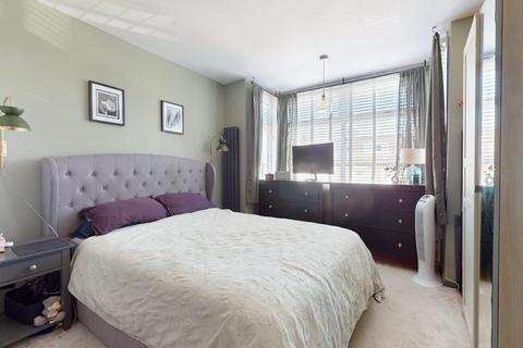 5 Lingfield Road, Gravesend, DA12 5AH