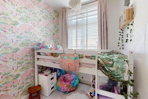 5 Lingfield Road, Gravesend, DA12 5AH