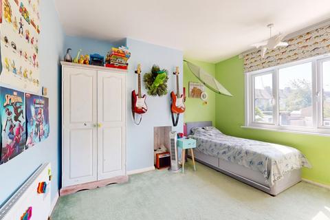 5 Lingfield Road, Gravesend, DA12 5AH