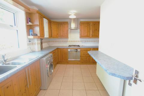 3 bedroom terraced house for sale, Edison Road, Stevenage