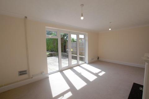 3 bedroom terraced house for sale, Edison Road, Stevenage