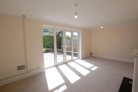 3 bedroom terraced house for sale, Edison Road, Stevenage