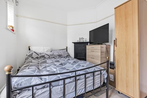 173 Randlesdown Road, Bellingham, London, SE6 3SP