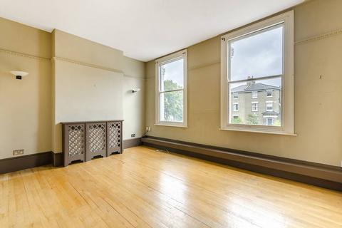 3 bedroom maisonette to rent, Rosendale Road, West Dulwich, London, SE21