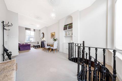 2 bedroom flat for sale, Dawes road, Fulham, London, SW6