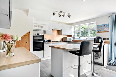 undefined, Heath Road, Linton