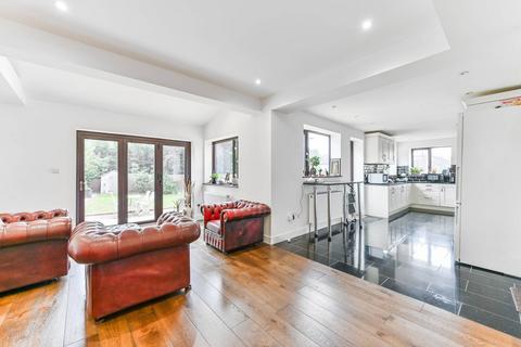 4 bedroom semi-detached house for sale, Downsview Gardens, Norbury, London, SE19