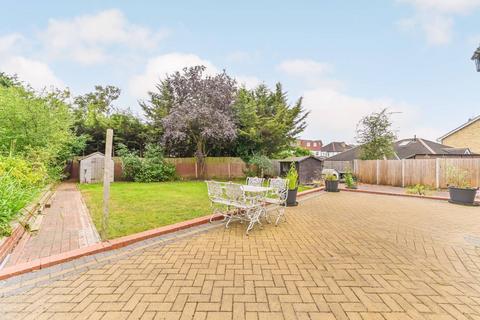 2 Downsview Gardens, London, SE19 3XQ