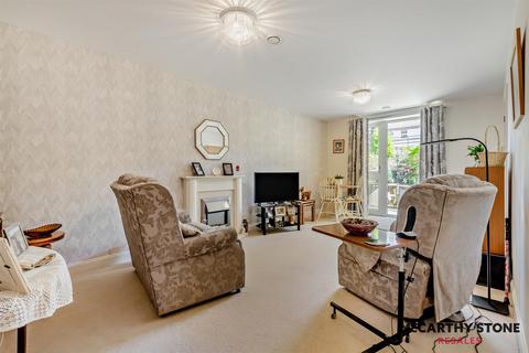 1 bedroom apartment for sale, Olivier Place, Hart Close, Wilton, Wiltshire, SP2 0FW