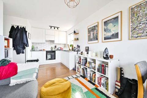 1 bedroom flat to rent, Mayfield Road, Shepherd's Bush, London, W12