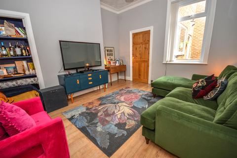 2 bedroom flat for sale, Northcote Street, South Shields