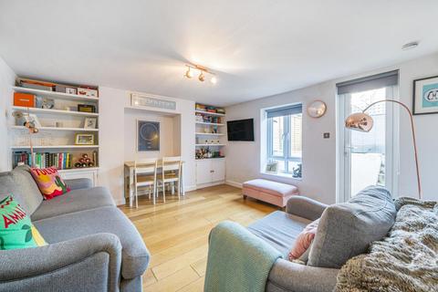 1 bedroom flat for sale, Boundaries Road, Balham