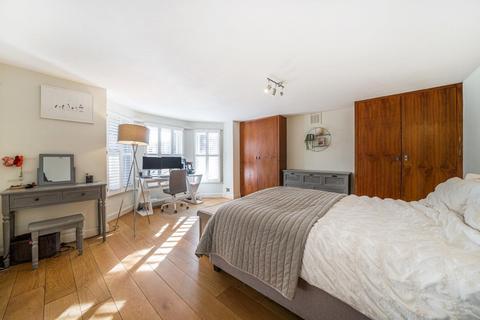 1 bedroom flat for sale, Boundaries Road, Balham