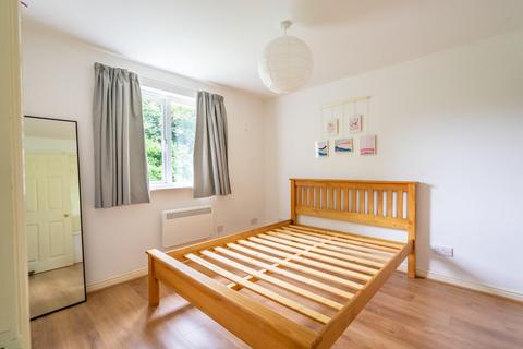 24 Beaufort Close, York, YO10 3LS