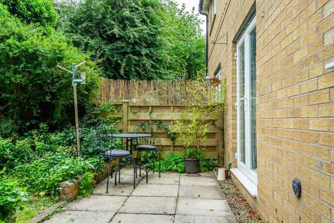 24 Beaufort Close, York, YO10 3LS