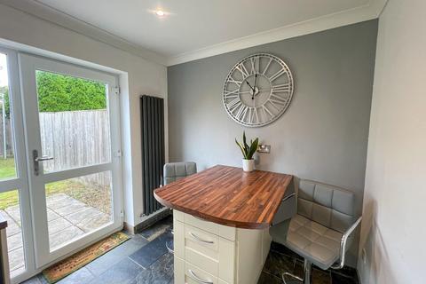 93 Robins Hill, Brackla, Bridgend, CF31 2PJ