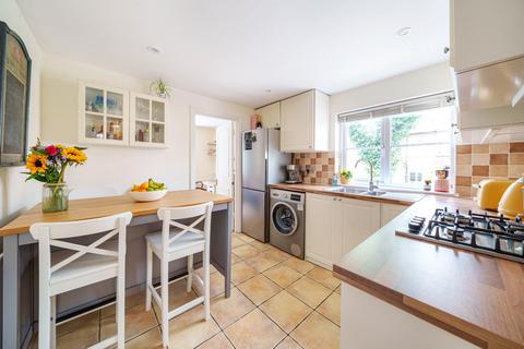 Flat 2, 24 Broughton Road, London, W13 8QW
