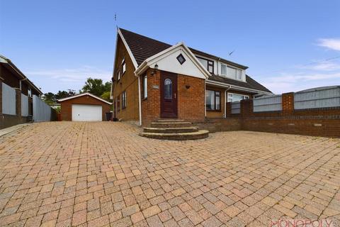 3 bedroom semi-detached house for sale, Stryt Maelor, Bwlchgwyn, Wrexham