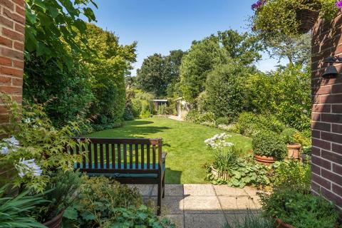 252 Crofton Road, Orpington, BR6 8JQ