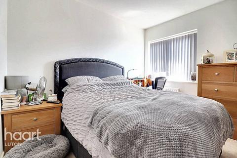 6 Clarence Gardens, Luton, LU1 5FL