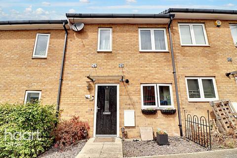 2 bedroom terraced house for sale, Clarence Gardens, Luton