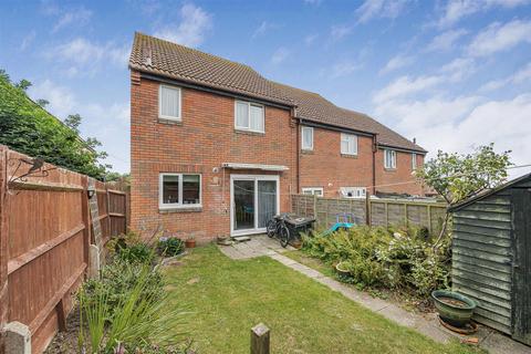 2 bedroom end of terrace house for sale, Central Avenue, Peacehaven