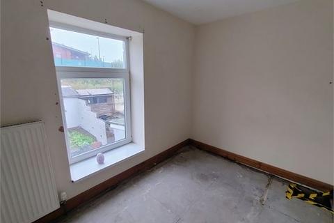 141 High Street, Porth, CF39 9EY