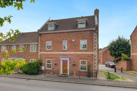 4 bedroom semi-detached house for sale, Dickens Heath Road, Shirley, Solihull, B90 1TQ