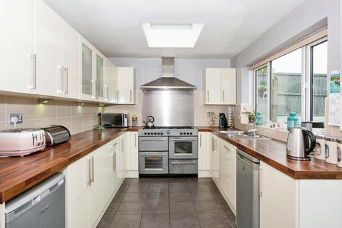 32 Freckleton Road, St Helens, WA10 3AP