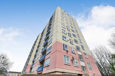 2 bedroom flat for sale, 58 Gainsborough Tower, Academy Gardens, Northolt, Middlesex, UB5 5PF