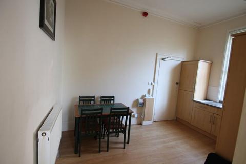 1 bedroom apartment to rent, The Strand, Ryde