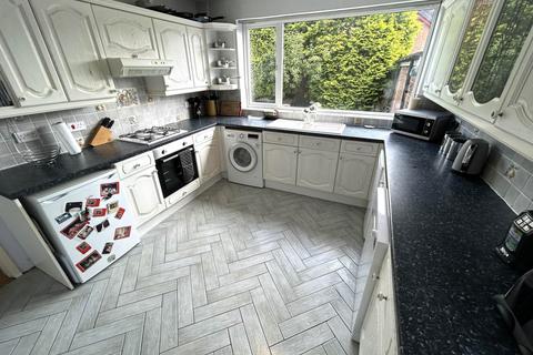 55 Cathedral Road, Chadderton, Oldham, OL9 0RP