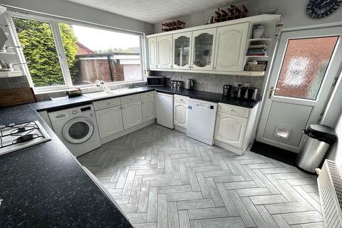 55 Cathedral Road, Chadderton, Oldham, OL9 0RP