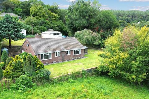 3 bedroom detached bungalow for sale, Camomile Green, Lydbrook