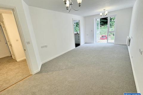 1 bedroom flat for sale, Rivers Edge Court Oaklands Drive, Okehampton, Devon, EX20