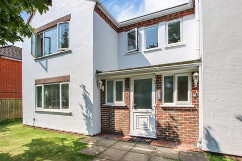 1 bedroom apartment for sale, Kings Road, Lymington, Hampshire, SO41