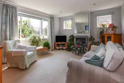 1 bedroom apartment for sale, Kings Road, Lymington, Hampshire, SO41