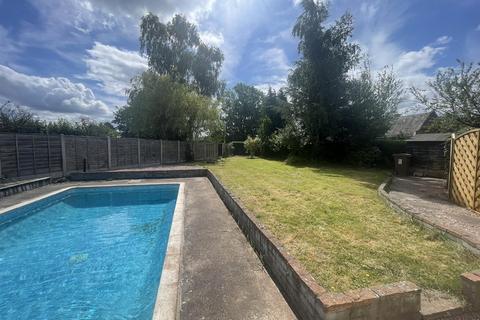 3 bedroom semi-detached house for sale, Abbeyfields, Great Haywood