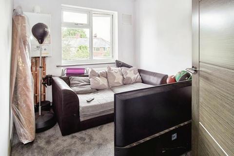 8 Arlington Grove, Birmingham, B14 4QF