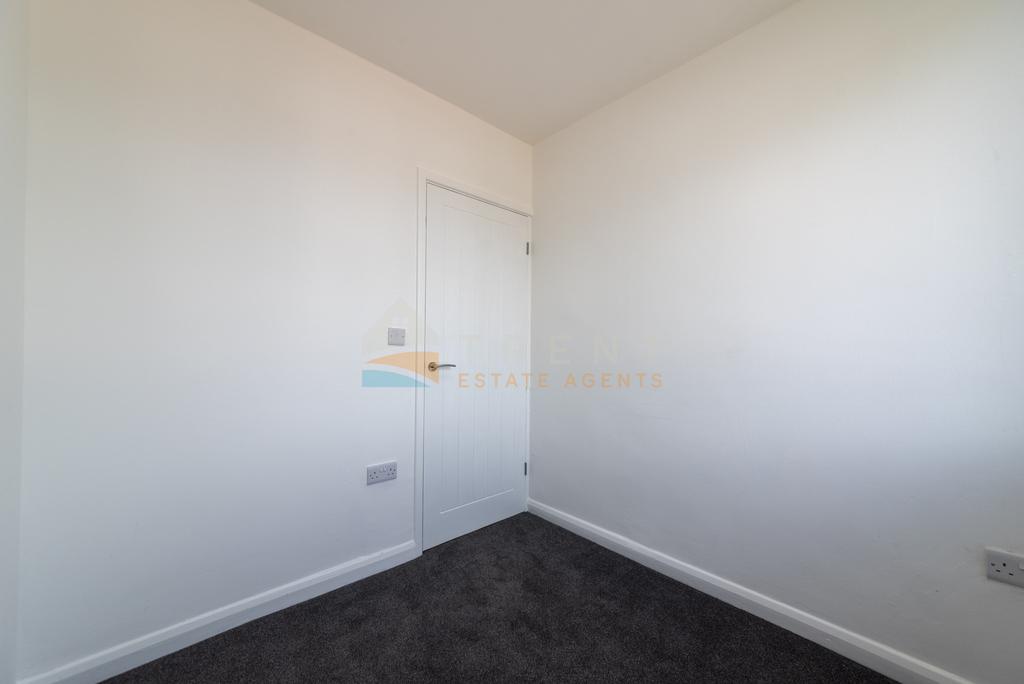 32 trentham drive-7