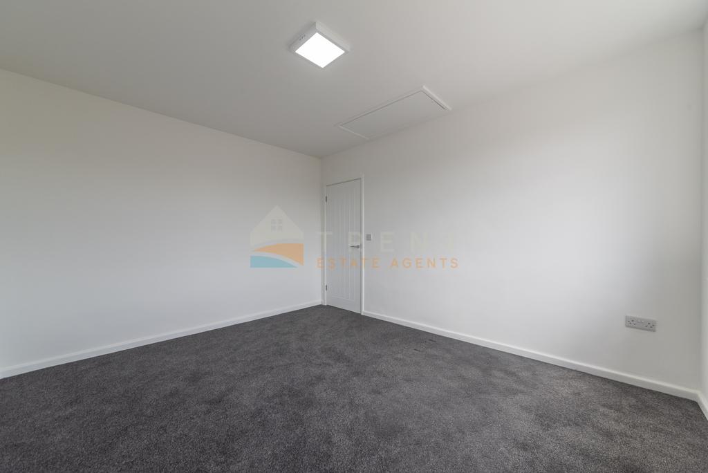 32 trentham drive-10
