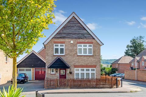 20 Jackdaw Way, Halling, Rochester, ME2 1FL