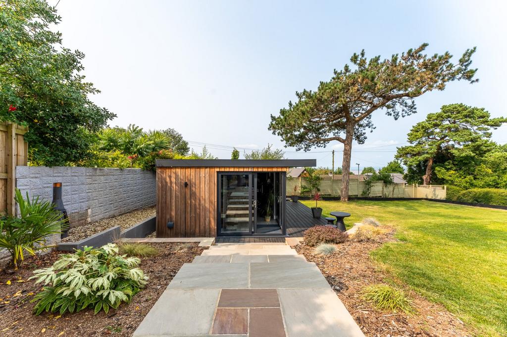 Garden/Home Office