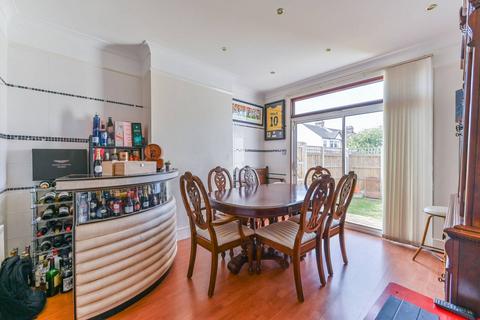 3 bedroom end of terrace house for sale, Bishops Park Road, Norbury, London, SW16