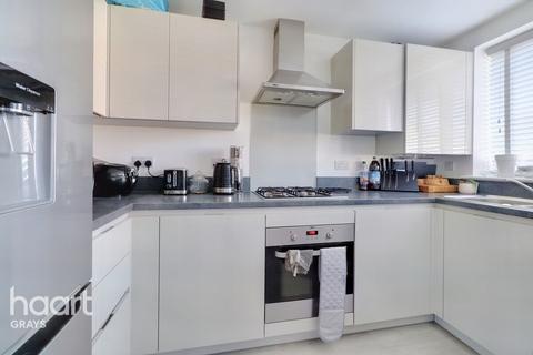 4 Draycote Road, West Thurrock, Grays, RM20 3BF