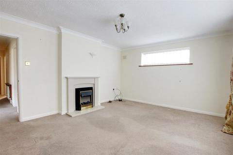 2 bedroom detached bungalow for sale, Harding Close, Sutton on Sea LN12