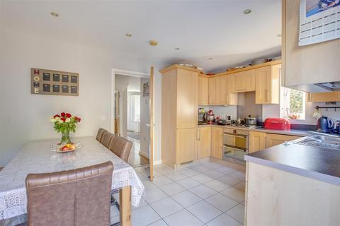 4 bedroom house for sale, Tadros Court, High Wycombe HP13