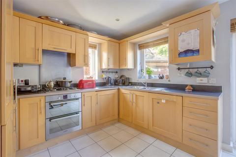 4 bedroom house for sale, Tadros Court, High Wycombe HP13