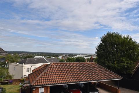 1 bedroom apartment for sale, Saxon Court, Maldon